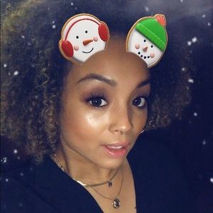 Meet your Posher, Costina